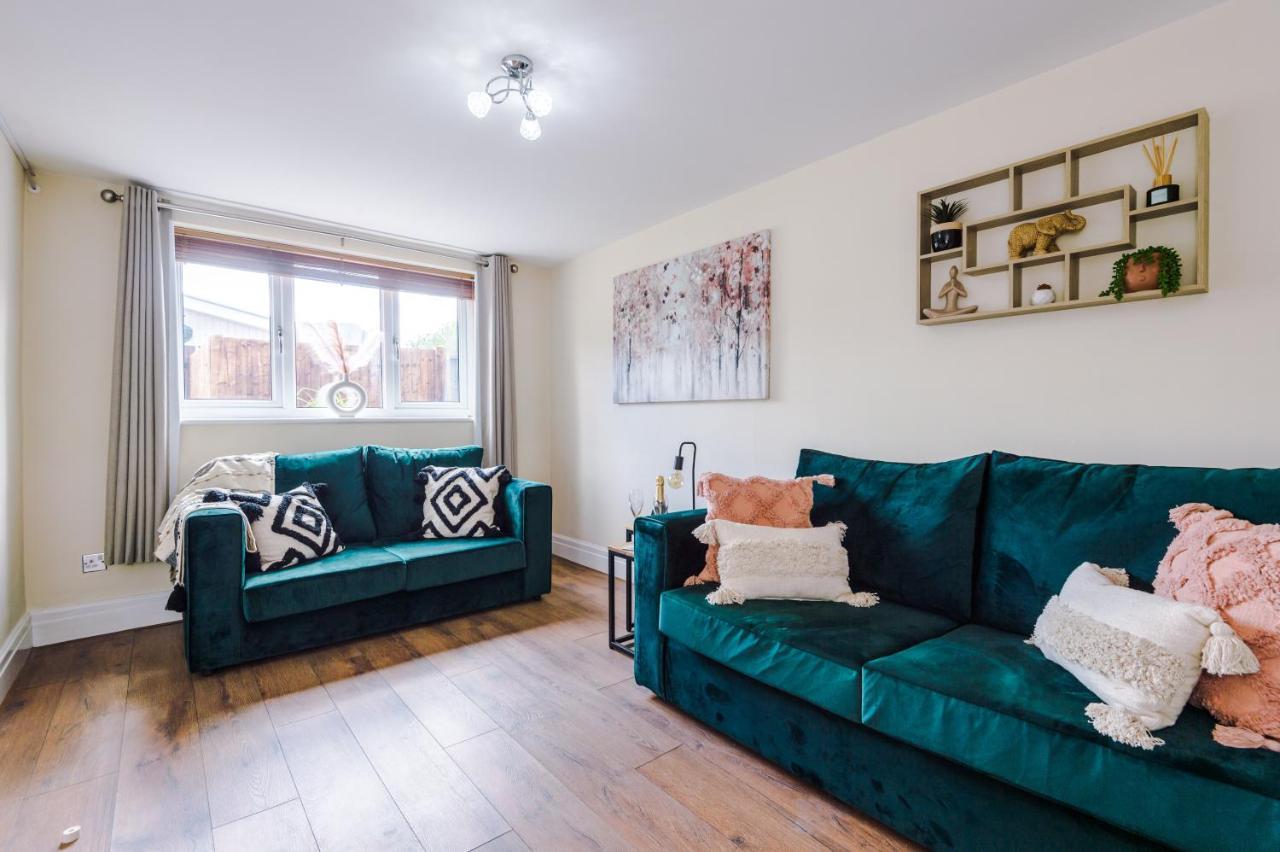 Charming 3-Bed Cottage In Chester, Ideal For Families & Workers, Free Parking - Sleeps 7 Extérieur photo