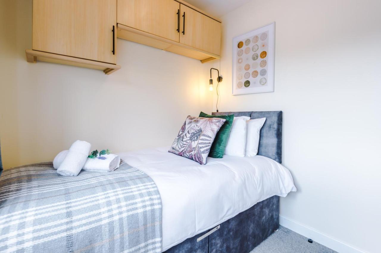 Charming 3-Bed Cottage In Chester, Ideal For Families & Workers, Free Parking - Sleeps 7 Extérieur photo