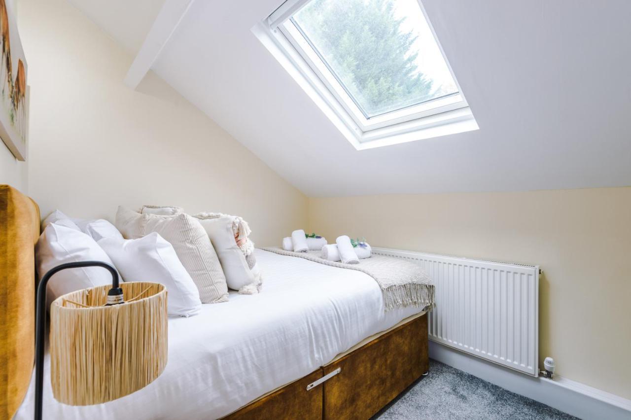 Charming 3-Bed Cottage In Chester, Ideal For Families & Workers, Free Parking - Sleeps 7 Extérieur photo