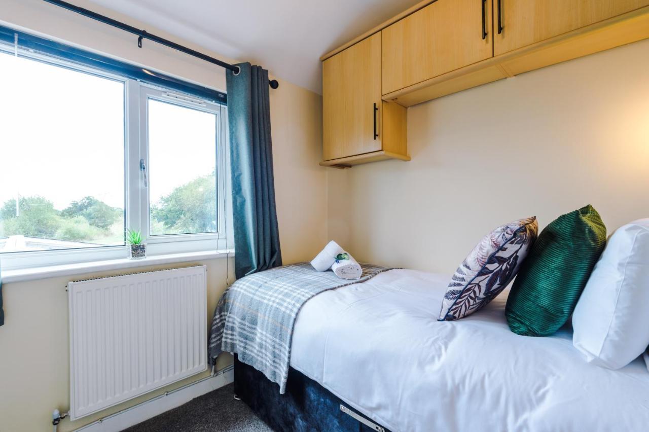 Charming 3-Bed Cottage In Chester, Ideal For Families & Workers, Free Parking - Sleeps 7 Extérieur photo